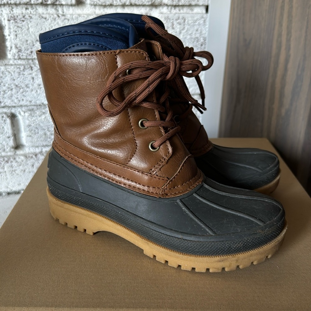 Sperry rain boots kids.